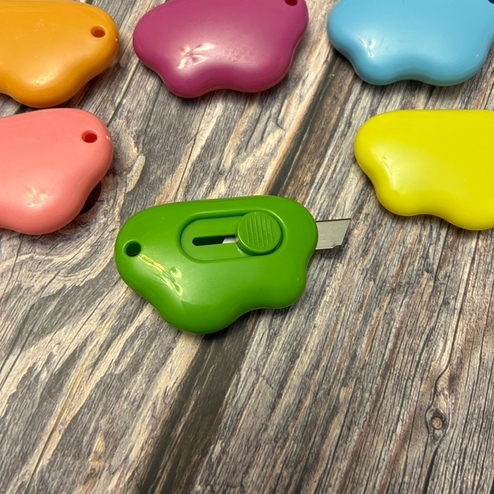 Colorful Cloud-Shaped Utility Knives NWOT